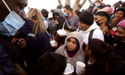 Kebijakan Imigrasi AS & Imbasnya Pada Pasar Tenaga Kerja