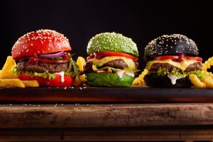 Burger Warna-Warni Alami: Beetroot Dan Charcoal Kembali Tren