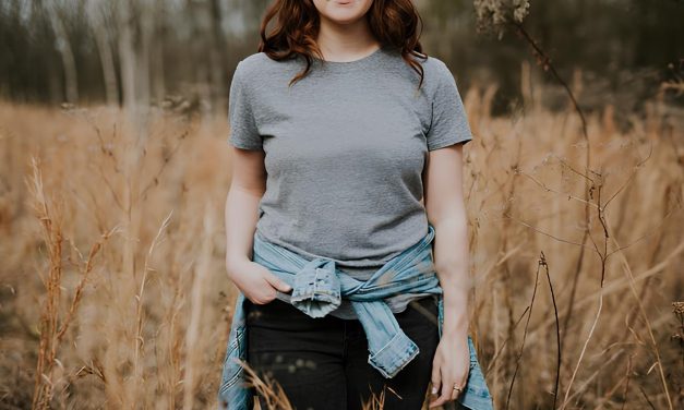 Tren Mengikat Jaket Di Pinggang Dan Celana Kembali Hits