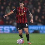 Incaran Michael Carrick: Bidik Marcos Senesi Untuk Pertahanan