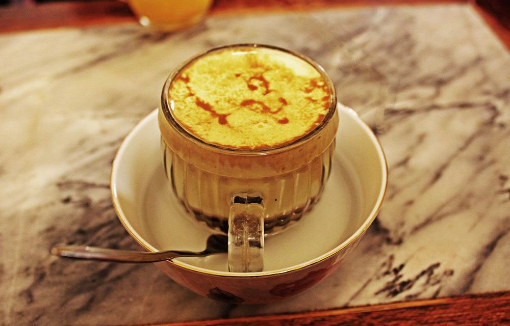 Pesona Kopi Telur (Egg Coffee) Yang Memikat Turis Global