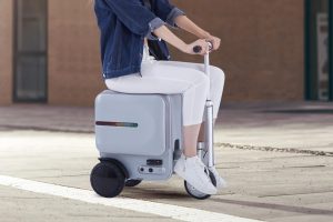 Airwheel Luncurkan Koper Pintar Berfitur Auto-Follow Terbaru