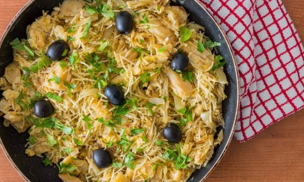 Bacalhau à Brás Lisboa: Tumis Ikan Kod Dan Kentang Renyah