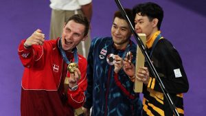 Kunlavut Vitidsarn Sabet Perak Olimpiade Usai Takluk Dari Axelsen