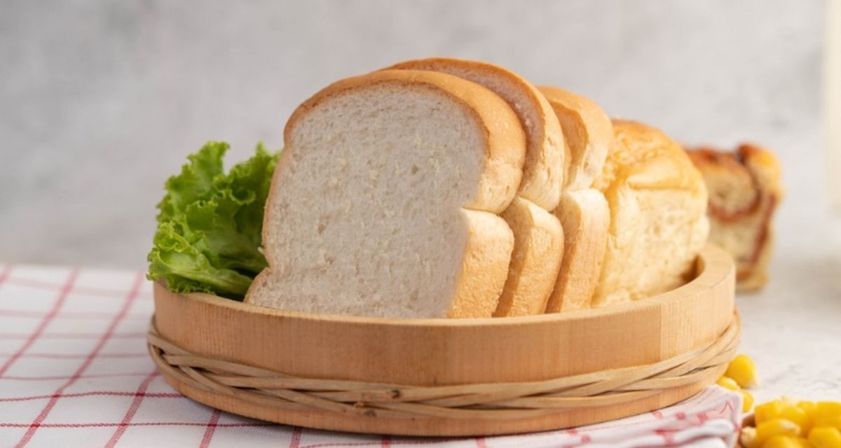 Trik Simpan Roti Tawar Awet Segar Lebih Lama Pakai Seledri