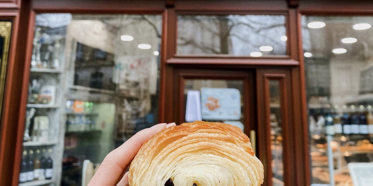 Menjajal Pain Au Chocolat Khas Prancis: Pastry Berlapis Renyah