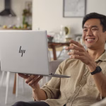 HP Pavilion Plus 14 Bodi Aluminium Daur Ulang & Kamera IR 5 MP