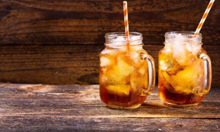 Menjajal Teh Obeng Khas Batam: Teh Manis Dingin Pekat Ikonik