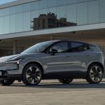 Volvo EX30 Extended Range: SUV EV Berfitur Park Pilot Assist